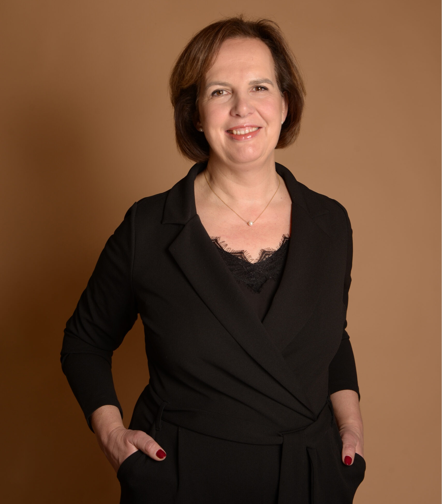 laurette 3747 scaled laurette 3747 scaled